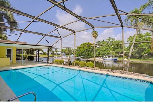 Riesen Terrasse mit Pool in Fort Myers